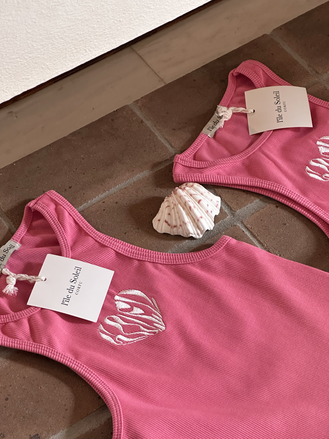 "Le petit coeur" Tank Top | Pink