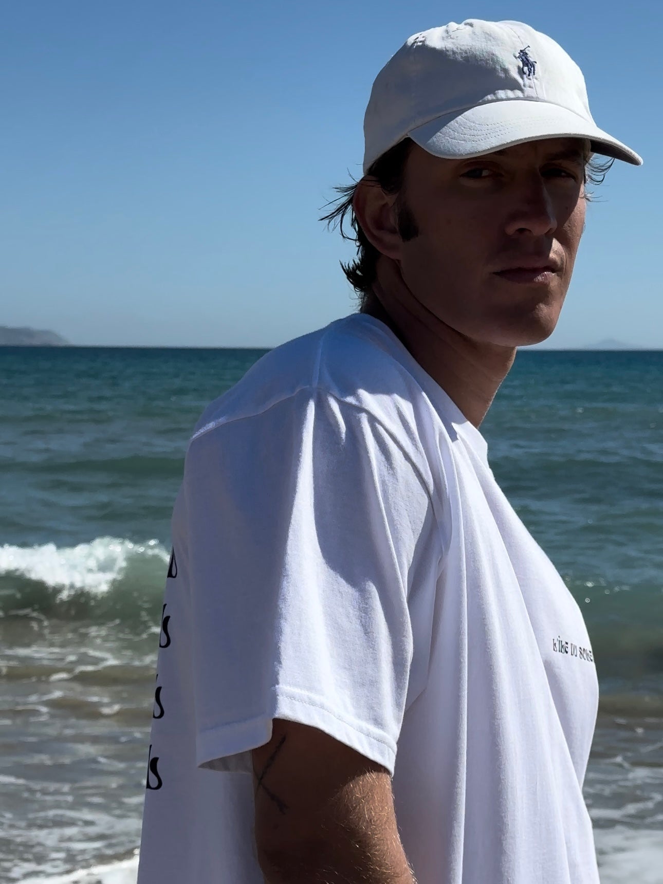 "l'île du Soleil" T-Shirt