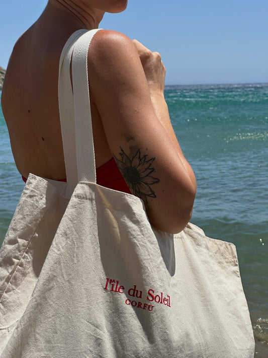 "l'île du Soleil" Tote Bag