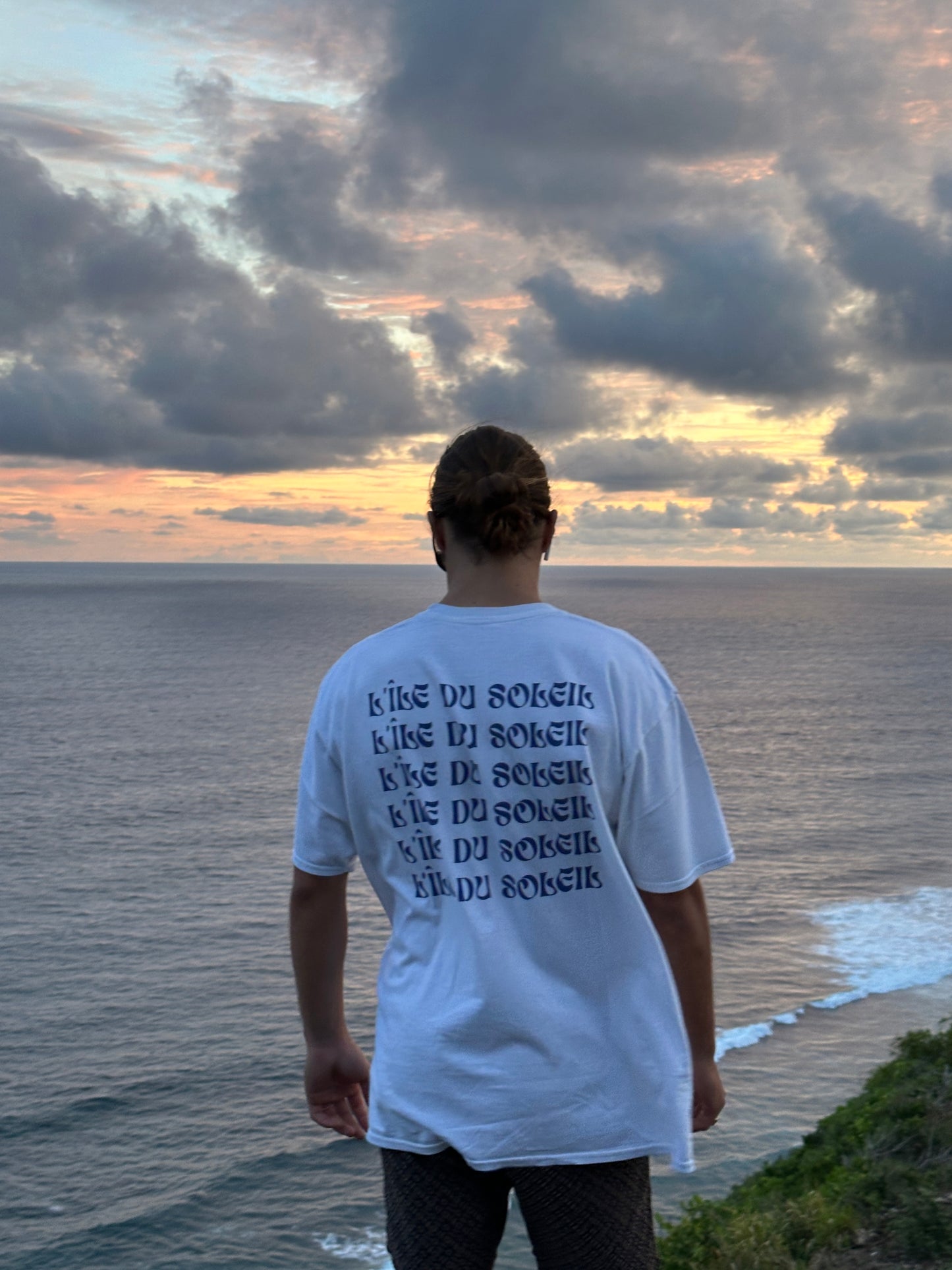“l’île du Soleil” T-Shirt